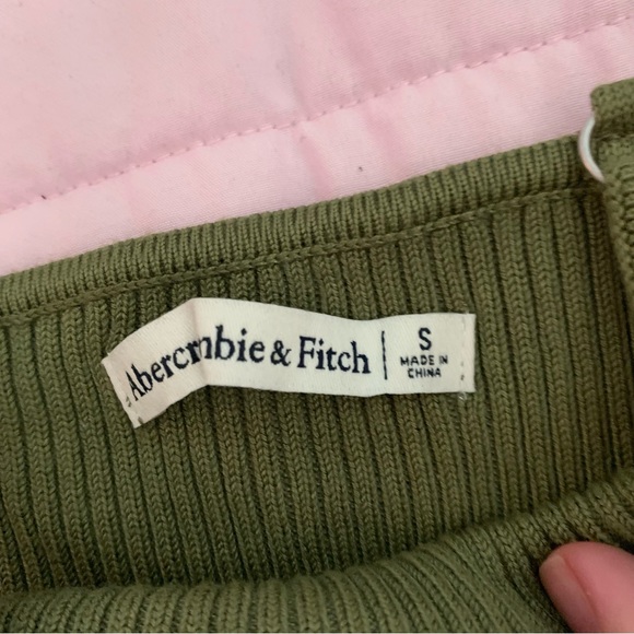 NWT Abercrombie and Fitch strappy halter sweater bodysuit size small - Picture 4 of 6